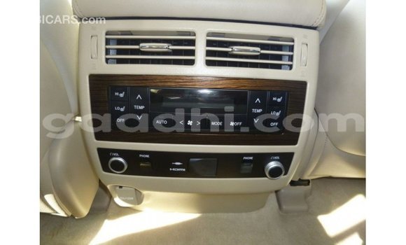 Acheter Import Voiture Toyota Land Cruiser Noir à Import - Dubai, Somalie Acheter Import Voiture Toyota Land Cruiser Noir à Import - Dubai, Somalie