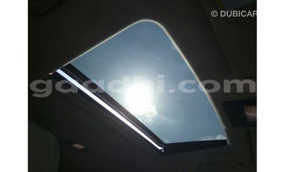 Acheter Import Voiture Toyota Land Cruiser Noir à Import - Dubai, Somalie Acheter Import Voiture Toyota Land Cruiser Noir à Import - Dubai, Somalie