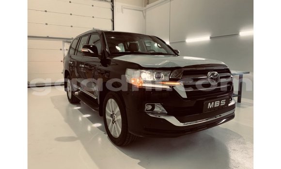 Imported Toyota Land Cruiser Black Makiinaa iti Import - Dubai keessatti Somalia keessatti Imported Toyota Land Cruiser Black Makiinaa iti Import - Dubai keessatti Somalia keessatti