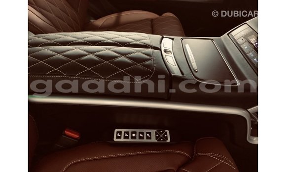 Imported Toyota Land Cruiser Black Makiinaa iti Import - Dubai keessatti Somalia keessatti Imported Toyota Land Cruiser Black Makiinaa iti Import - Dubai keessatti Somalia keessatti