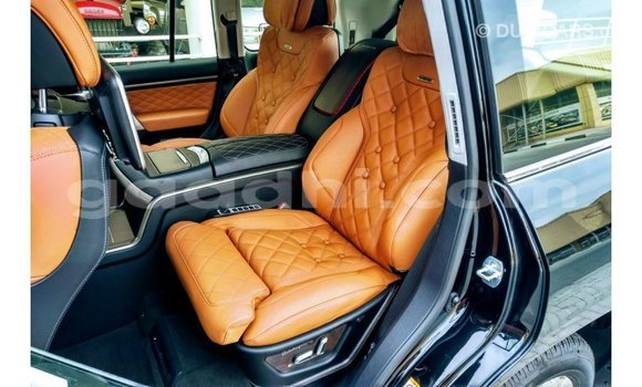 Imported Toyota Land Cruiser Black Makiinaa iti Import - Dubai keessatti Somalia keessatti Imported Toyota Land Cruiser Black Makiinaa iti Import - Dubai keessatti Somalia keessatti