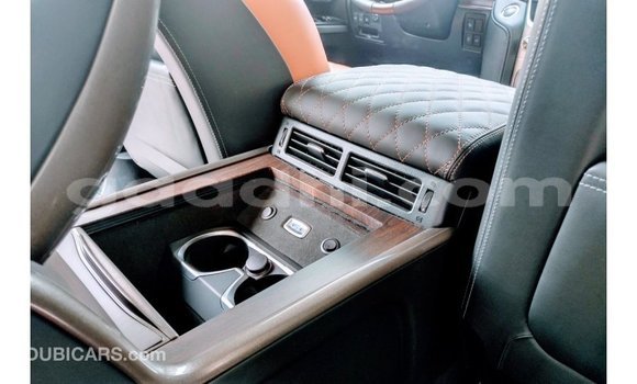 Imported Toyota Land Cruiser Black Makiinaa iti Import - Dubai keessatti Somalia keessatti Imported Toyota Land Cruiser Black Makiinaa iti Import - Dubai keessatti Somalia keessatti