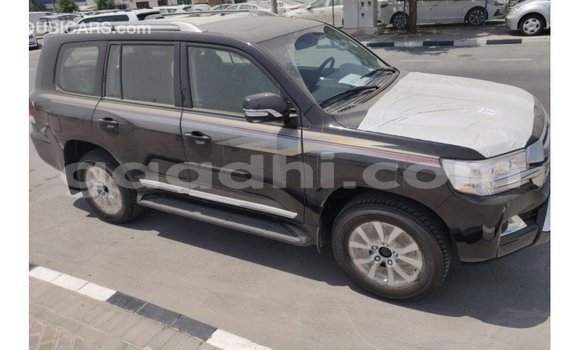 اشتري Imported Toyota Land Cruiser أسود سيارة في Import - Dubai في الصومال اشتري Imported Toyota Land Cruiser أسود سيارة في Import - Dubai في الصومال