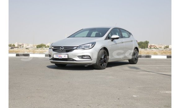 Buy Import Opel Astra White Car in Import - Dubai in Somalia