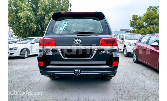 اشتري Imported Toyota Land Cruiser أسود سيارة في Import - Dubai في الصومال اشتري Imported Toyota Land Cruiser أسود سيارة في Import - Dubai في الصومال