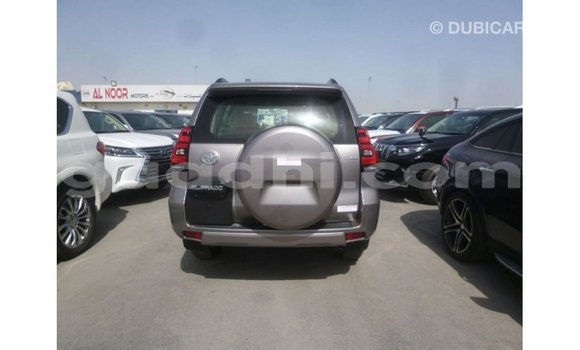 Acheter Import Voiture Toyota Prado Autre à Import - Dubai, Somalie Acheter Import Voiture Toyota Prado Autre à Import - Dubai, Somalie