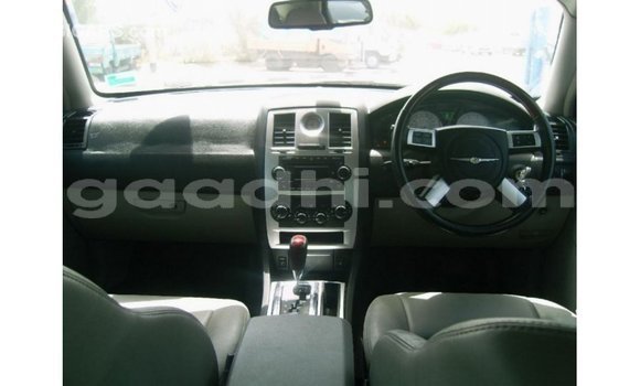 Acheter Import Voiture Chrysler 300 Beige à Import - Dubai, Somalie Acheter Import Voiture Chrysler 300 Beige à Import - Dubai, Somalie