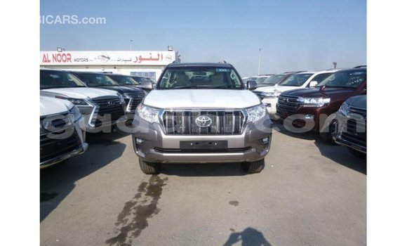 Acheter Import Voiture Toyota Prado Autre à Import - Dubai, Somalie Acheter Import Voiture Toyota Prado Autre à Import - Dubai, Somalie