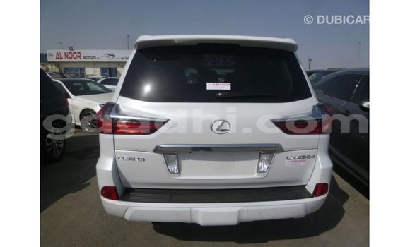 Acheter Import Voiture Lexus LX Blanc à Import - Dubai, Somalie Acheter Import Voiture Lexus LX Blanc à Import - Dubai, Somalie