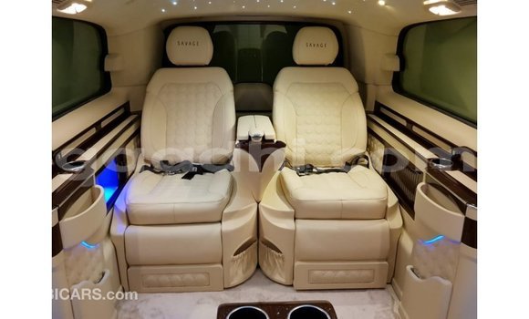 Imported Mercedes-Benz 250 Black Makiinaa iti Import - Dubai keessatti Somalia keessatti Imported Mercedes-Benz 250 Black Makiinaa iti Import - Dubai keessatti Somalia keessatti