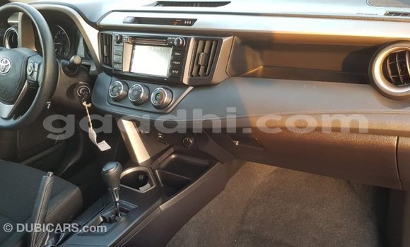 اشتري Imported Toyota HiAce أسود شاحنة في Import - Dubai في الصومال اشتري Imported Toyota HiAce أسود شاحنة في Import - Dubai في الصومال
