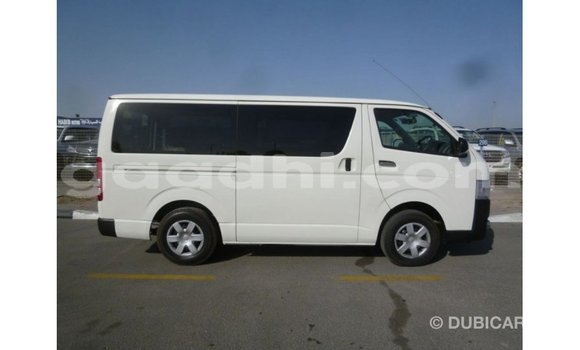 ይግዙ Imported Toyota Hiace ነጭ መኪና በ Import - Dubai በ ሶማሊያ ይግዙ Imported Toyota Hiace ነጭ መኪና በ Import - Dubai በ ሶማሊያ
