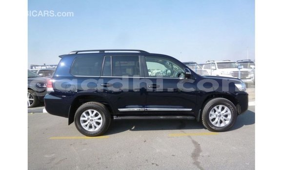 ይግዙ Imported Toyota Land Cruiser ሰማያዊ መኪና በ Import - Dubai በ ሶማሊያ ይግዙ Imported Toyota Land Cruiser ሰማያዊ መኪና በ Import - Dubai በ ሶማሊያ