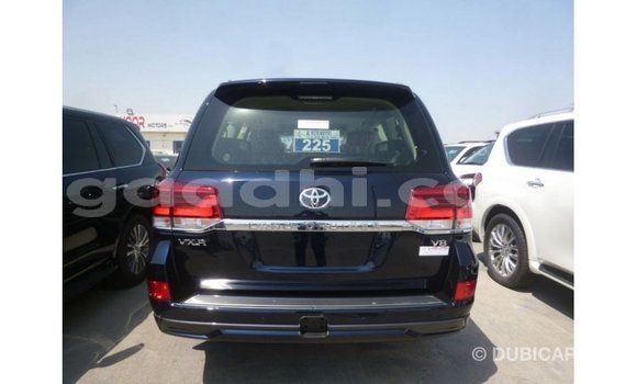 Acheter Import Voiture Toyota Land Cruiser Bleu à Import - Dubai, Somalie Acheter Import Voiture Toyota Land Cruiser Bleu à Import - Dubai, Somalie