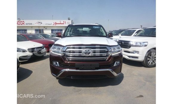 Acheter Import Voiture Toyota Land Cruiser Rouge à Import - Dubai, Somalie Acheter Import Voiture Toyota Land Cruiser Rouge à Import - Dubai, Somalie