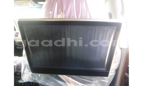 Acheter Import Voiture Toyota Land Cruiser Rouge à Import - Dubai, Somalie Acheter Import Voiture Toyota Land Cruiser Rouge à Import - Dubai, Somalie