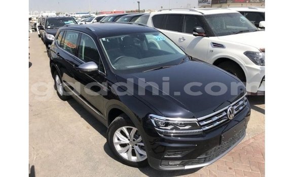 Acheter Import Voiture Volkswagen Tiguan Noir à Import - Dubai, Somalie Acheter Import Voiture Volkswagen Tiguan Noir à Import - Dubai, Somalie