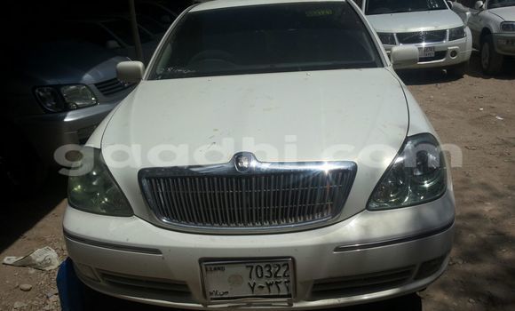 ይግዙ ያገለገለ Toyota 4Runner ነጭ መኪና በ ሞቃዲሾ በ ሶማሊያ ይግዙ ያገለገለ Toyota 4Runner ነጭ መኪና በ ሞቃዲሾ በ ሶማሊያ