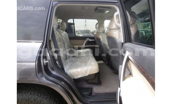Acheter Import Voiture Toyota Land Cruiser Autre à Import - Dubai, Somalie Acheter Import Voiture Toyota Land Cruiser Autre à Import - Dubai, Somalie