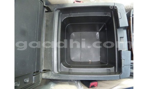 Acheter Import Voiture Toyota Land Cruiser Autre à Import - Dubai, Somalie Acheter Import Voiture Toyota Land Cruiser Autre à Import - Dubai, Somalie
