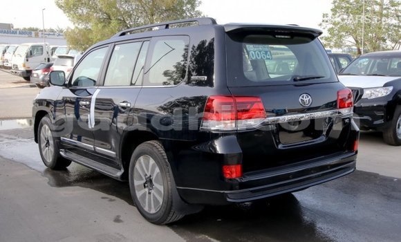 اشتري Imported Toyota Land Cruiser أسود سيارة في Import - Dubai في الصومال اشتري Imported Toyota Land Cruiser أسود سيارة في Import - Dubai في الصومال
