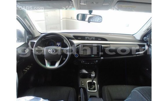 اشتري Imported Toyota Hilux أبيض سيارة في Import - Dubai في الصومال اشتري Imported Toyota Hilux أبيض سيارة في Import - Dubai في الصومال