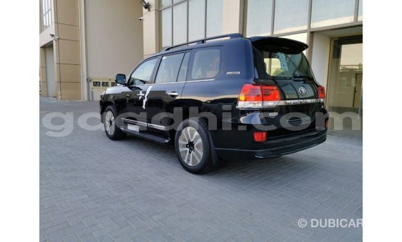 اشتري Imported Toyota Land Cruiser أسود سيارة في Import - Dubai في الصومال اشتري Imported Toyota Land Cruiser أسود سيارة في Import - Dubai في الصومال