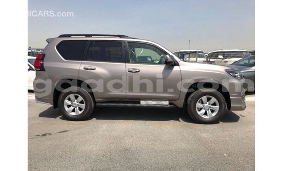 ይግዙ Imported Toyota Prado ብናማ መኪና በ Import - Dubai በ ሶማሊያ ይግዙ Imported Toyota Prado ብናማ መኪና በ Import - Dubai በ ሶማሊያ