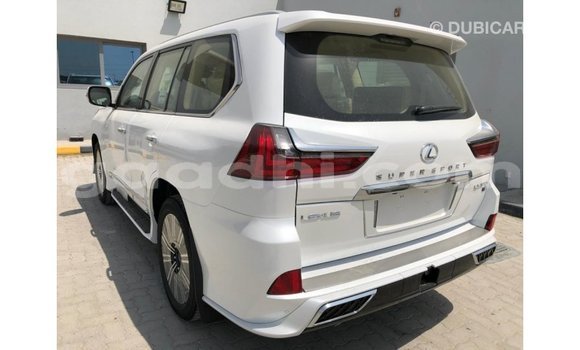 اشتري Imported Lexus LX أبيض سيارة في Import - Dubai في الصومال اشتري Imported Lexus LX أبيض سيارة في Import - Dubai في الصومال