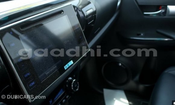 اشتري Imported Toyota Hilux آخر سيارة في Import - Dubai في الصومال اشتري Imported Toyota Hilux آخر سيارة في Import - Dubai في الصومال
