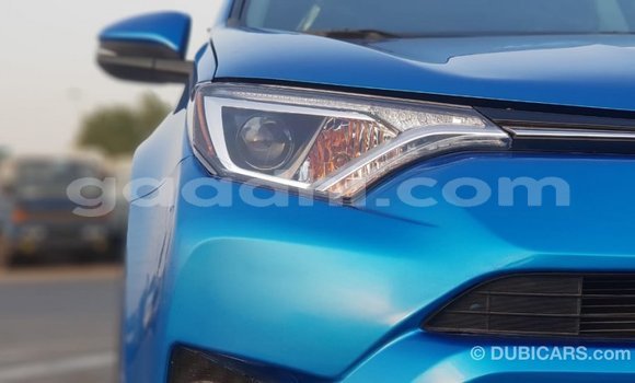 Buy Import Toyota HiAce Blue Truck in Import - Dubai in Somalia Buy Import Toyota HiAce Blue Truck in Import - Dubai in Somalia