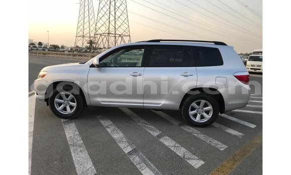 اشتري Imported Toyota Highlander آخر سيارة في Import - Dubai في الصومال اشتري Imported Toyota Highlander آخر سيارة في Import - Dubai في الصومال