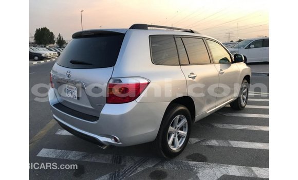 اشتري Imported Toyota Highlander آخر سيارة في Import - Dubai في الصومال اشتري Imported Toyota Highlander آخر سيارة في Import - Dubai في الصومال