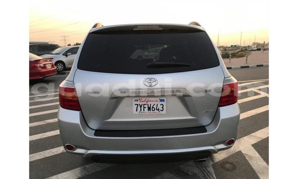 اشتري Imported Toyota Highlander آخر سيارة في Import - Dubai في الصومال اشتري Imported Toyota Highlander آخر سيارة في Import - Dubai في الصومال