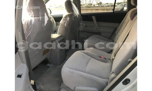 اشتري Imported Toyota Highlander آخر سيارة في Import - Dubai في الصومال اشتري Imported Toyota Highlander آخر سيارة في Import - Dubai في الصومال