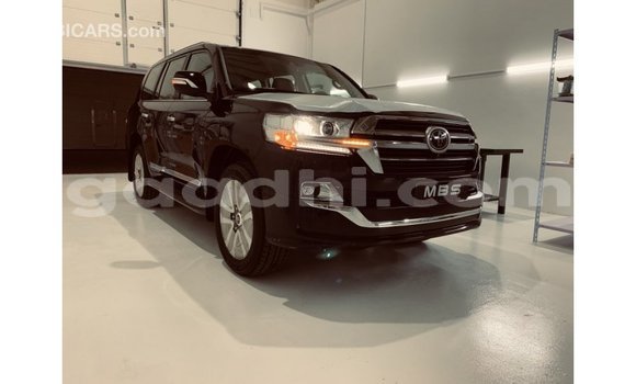 اشتري Imported Toyota Land Cruiser أسود سيارة في Import - Dubai في الصومال اشتري Imported Toyota Land Cruiser أسود سيارة في Import - Dubai في الصومال