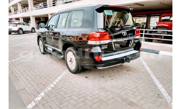 اشتري Imported Toyota Land Cruiser أسود سيارة في Import - Dubai في الصومال اشتري Imported Toyota Land Cruiser أسود سيارة في Import - Dubai في الصومال