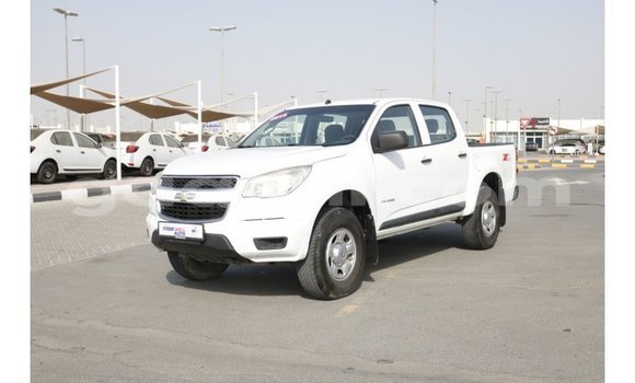 Buy Import Chevrolet Colorado White Car in Import - Dubai in Somalia
