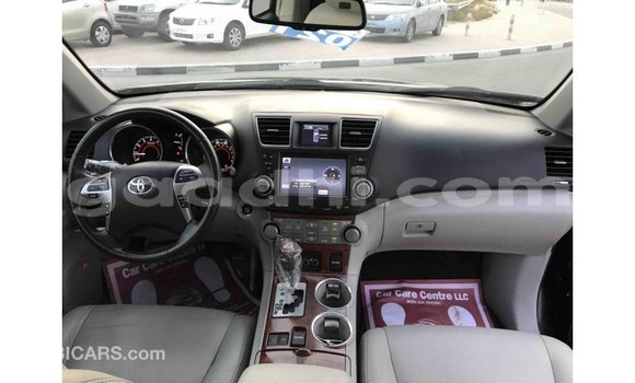 Buy Import Toyota Highlander Black Car in Import - Dubai in Somalia Buy Import Toyota Highlander Black Car in Import - Dubai in Somalia