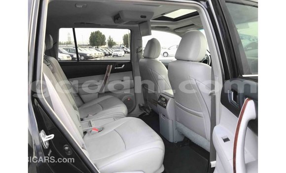 Buy Import Toyota Highlander Black Car in Import - Dubai in Somalia Buy Import Toyota Highlander Black Car in Import - Dubai in Somalia