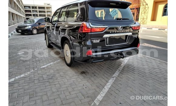 Imported Lexus LX Black Makiinaa iti Import - Dubai keessatti Somalia keessatti Imported Lexus LX Black Makiinaa iti Import - Dubai keessatti Somalia keessatti