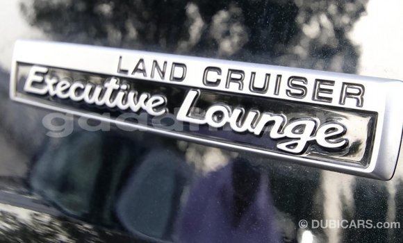 اشتري Imported Toyota Land Cruiser أسود سيارة في Import - Dubai في الصومال اشتري Imported Toyota Land Cruiser أسود سيارة في Import - Dubai في الصومال