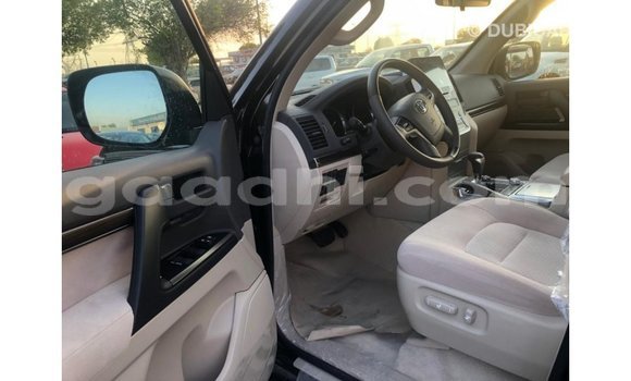 اشتري Imported Toyota Land Cruiser أسود سيارة في Import - Dubai في الصومال اشتري Imported Toyota Land Cruiser أسود سيارة في Import - Dubai في الصومال