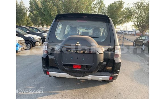 اشتري Imported Mitsubishi Pajero أسود سيارة في Import - Dubai في الصومال اشتري Imported Mitsubishi Pajero أسود سيارة في Import - Dubai في الصومال