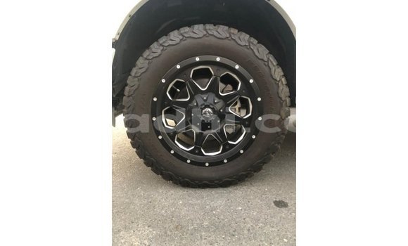 اشتري Imported Ford V8 أبيض سيارة في Import - Dubai في الصومال اشتري Imported Ford V8 أبيض سيارة في Import - Dubai في الصومال