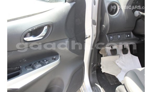 Imported Nissan Navara Black Makiinaa iti Import - Dubai keessatti Somalia keessatti Imported Nissan Navara Black Makiinaa iti Import - Dubai keessatti Somalia keessatti