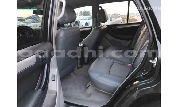 ይግዙ Imported Toyota HiAce ጥቁር የጭነት መኪና በ Import - Dubai በ ሶማሊያ ይግዙ Imported Toyota HiAce ጥቁር የጭነት መኪና በ Import - Dubai በ ሶማሊያ