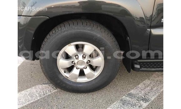 ይግዙ Imported Toyota HiAce ጥቁር የጭነት መኪና በ Import - Dubai በ ሶማሊያ ይግዙ Imported Toyota HiAce ጥቁር የጭነት መኪና በ Import - Dubai በ ሶማሊያ