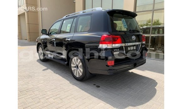 اشتري Imported Toyota Land Cruiser أسود سيارة في Import - Dubai في الصومال اشتري Imported Toyota Land Cruiser أسود سيارة في Import - Dubai في الصومال