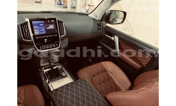 اشتري Imported Toyota Land Cruiser أسود سيارة في Import - Dubai في الصومال اشتري Imported Toyota Land Cruiser أسود سيارة في Import - Dubai في الصومال